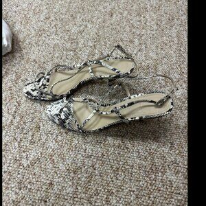 Theory Strappy Sandal in Python Print Leather Kitten Heel Size 39
